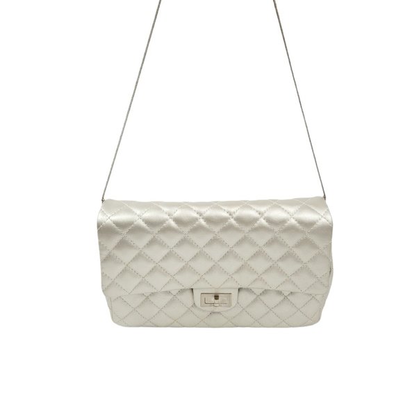 Chanel 2.55 Silver Quilted Calfskin Reissue Clutch - Picture 3 of 13